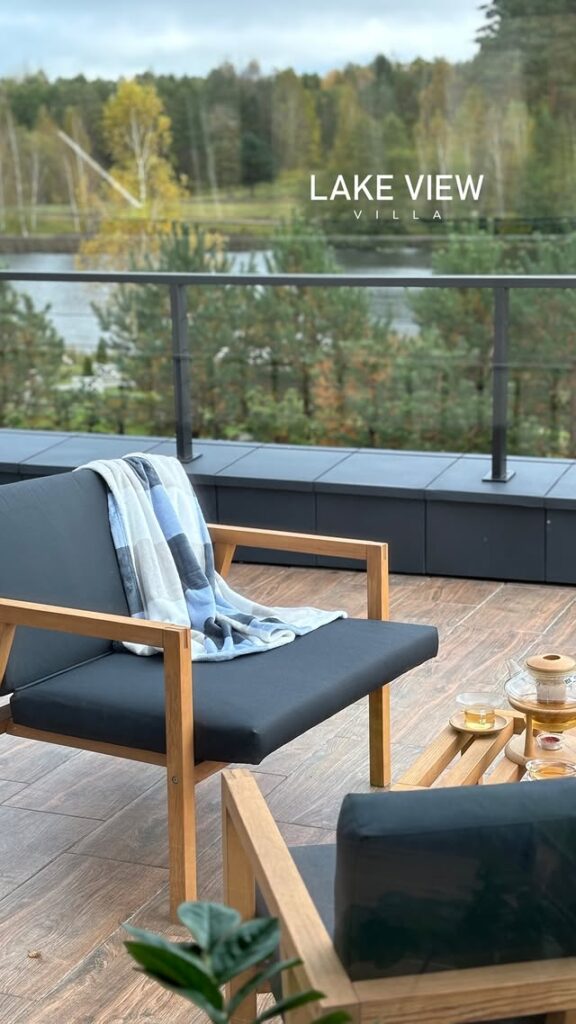 Lake View Villa